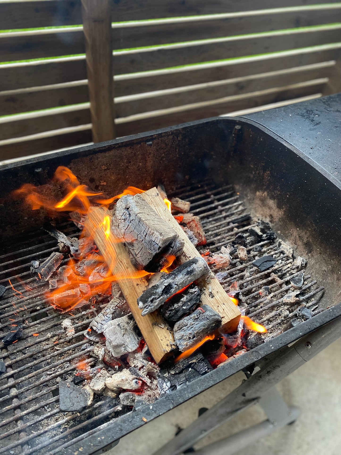 HotSmoked | 10'' Pizza Oven, BBQ & Smoker Wood Splits