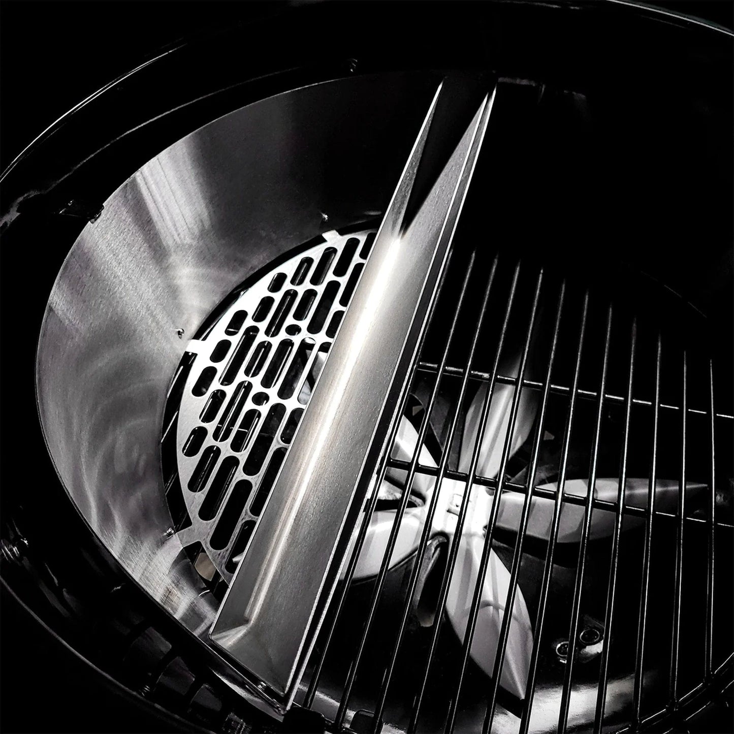 Slow ‘N Sear® | Black Edition 22” Charcoal Kettle Grill Plus Smoker